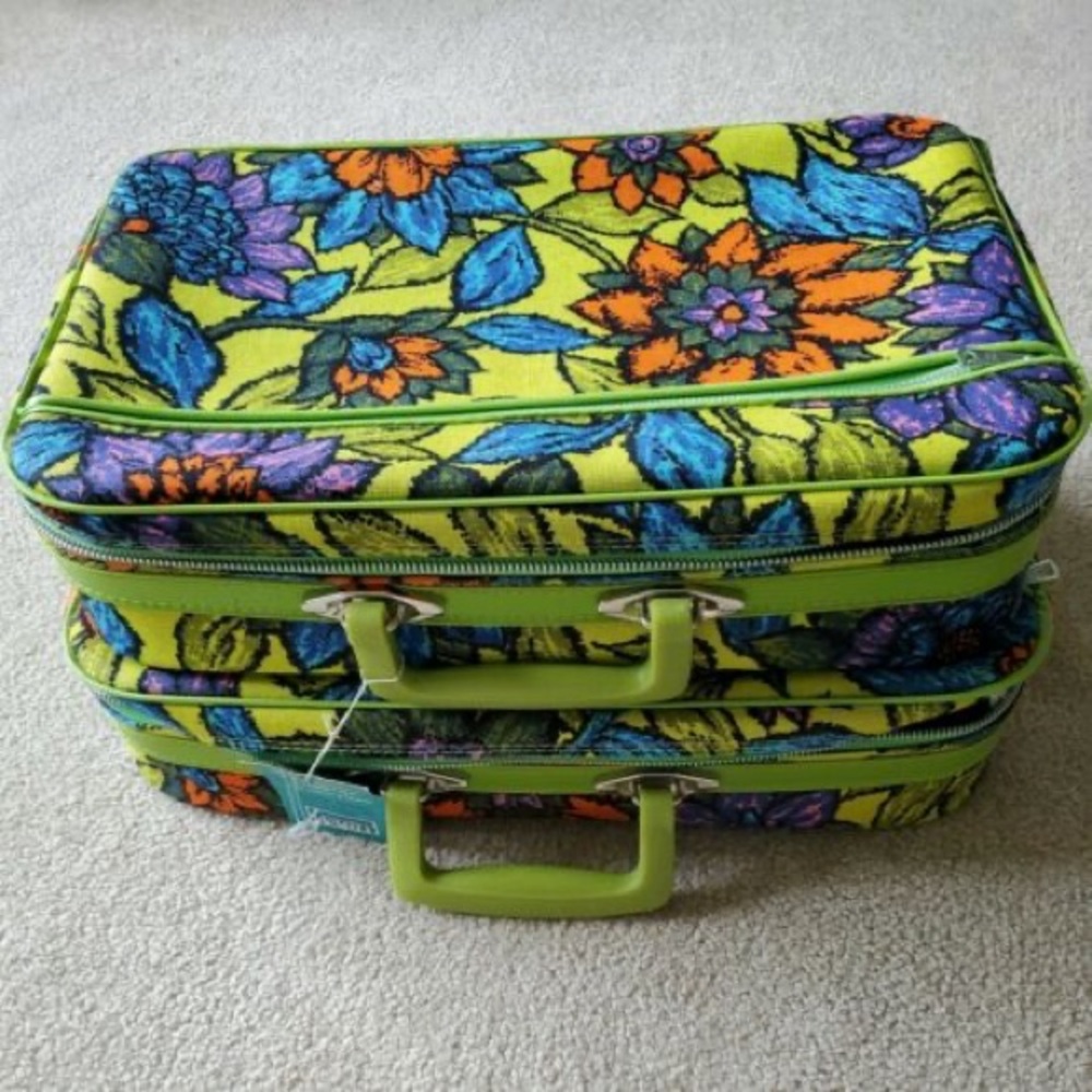 Two Vintage Luggage Bags🧳 🧳